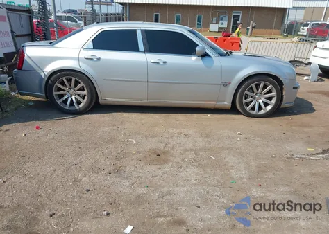2006 Chrysler 300C Srt8 from USA, damaged, VIN 2C3LA73W76H103542